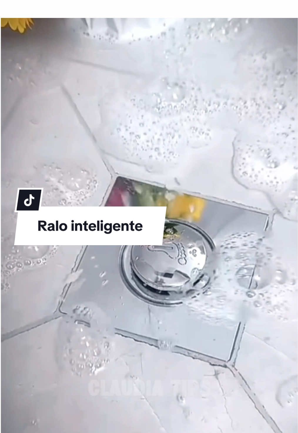 Esse é o ralo click inteligente para banheiro. Proteja sua casa contra mau cheiro, insetos e entupimentos.