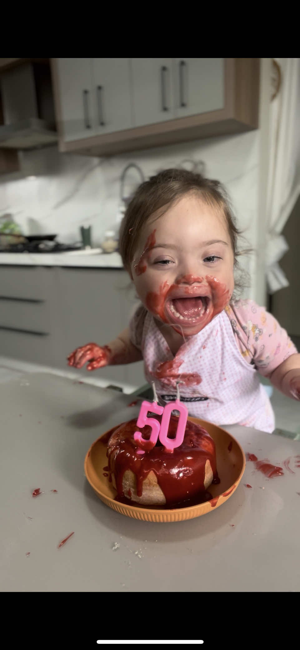 Receita de comemoração dos 50k na rede vizinha! #downsyndrome #meninacomsindromededown #autonomia #sindromededown 