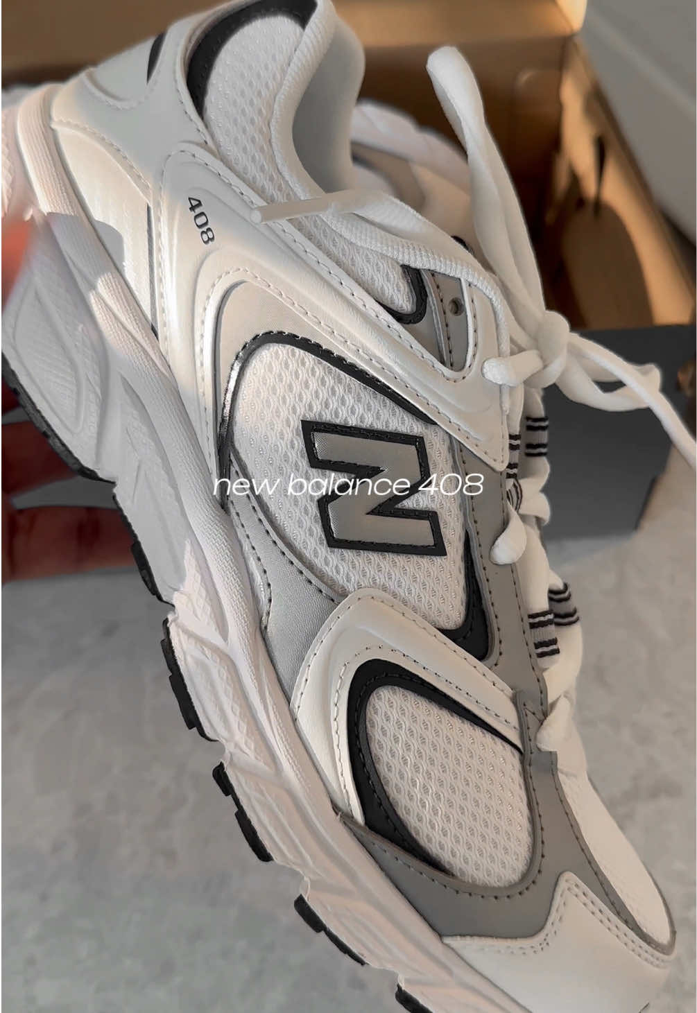 the #newbalanceshoes I picked up last weekend I had never heard of them and when I tried them on I fell in love. I’m hoping they are as comfortable as the 530s. Let’s try these out and i will report back #newbalance408 #dswshoes #unboxingvideo #ohiocheck 