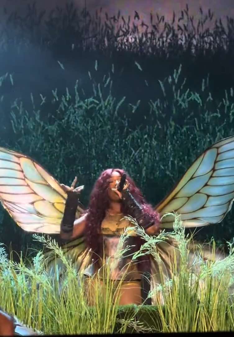 “Good Days” #sza #grandnationaltour 