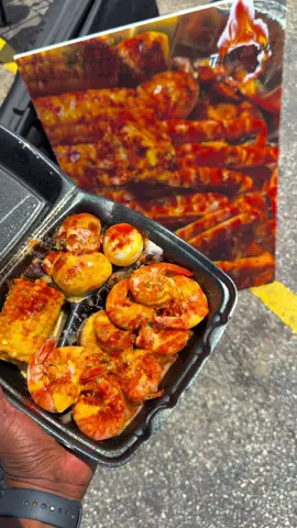 Come get this 🫶🏾 🤤🔥🔥 #thehotspotseafood #mississippi #popuptour #memphis #fyp #seafoodboil #tiktokfoodie #tiktok #seafood 