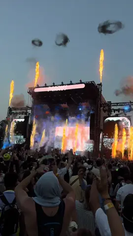 Immaculate set! @Gryffin @Lollapalooza USA  #lollapalooza #lolla #gryffin #edm #chicago #musicfestival 