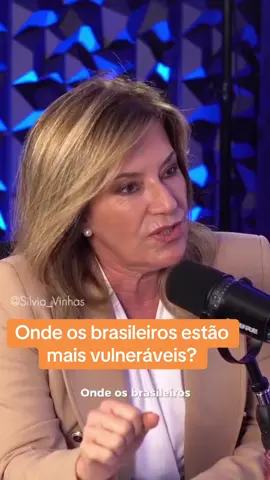 Onde os brasileiros estão mais vulneráveis na hora de imigrar? A jornalista é especialista em direito internacional Goretti Stravini fala sua experiência e dá dicas preciosas para quem quer mudar de vida e de país. Acompanhe o episódio completo no YouTube. Ouça no Spotify. 