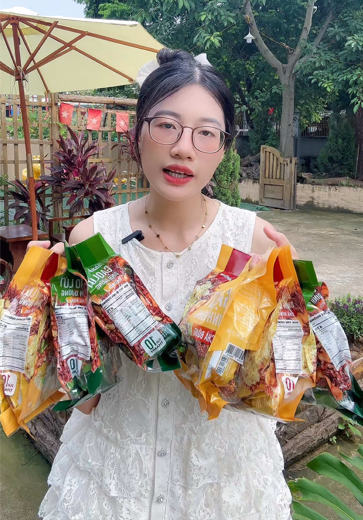 Tui mua nhiều cỡ đó là mấy bà biết gòi đúng ko🤣 #huyenbanhtrungthu #food #xuhuong #gaolut #gaolutrongbien #gaolutchabong #combo 