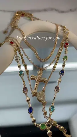 4 piecese set necklack for your girl#crystals #jewelrylover #spotlightfinds #jewelrytiktok #summersale #fyp #accessories #girlfriend #tiktokhopbacktoschool #necklace #necklaceset #colorful #crossnecklace 