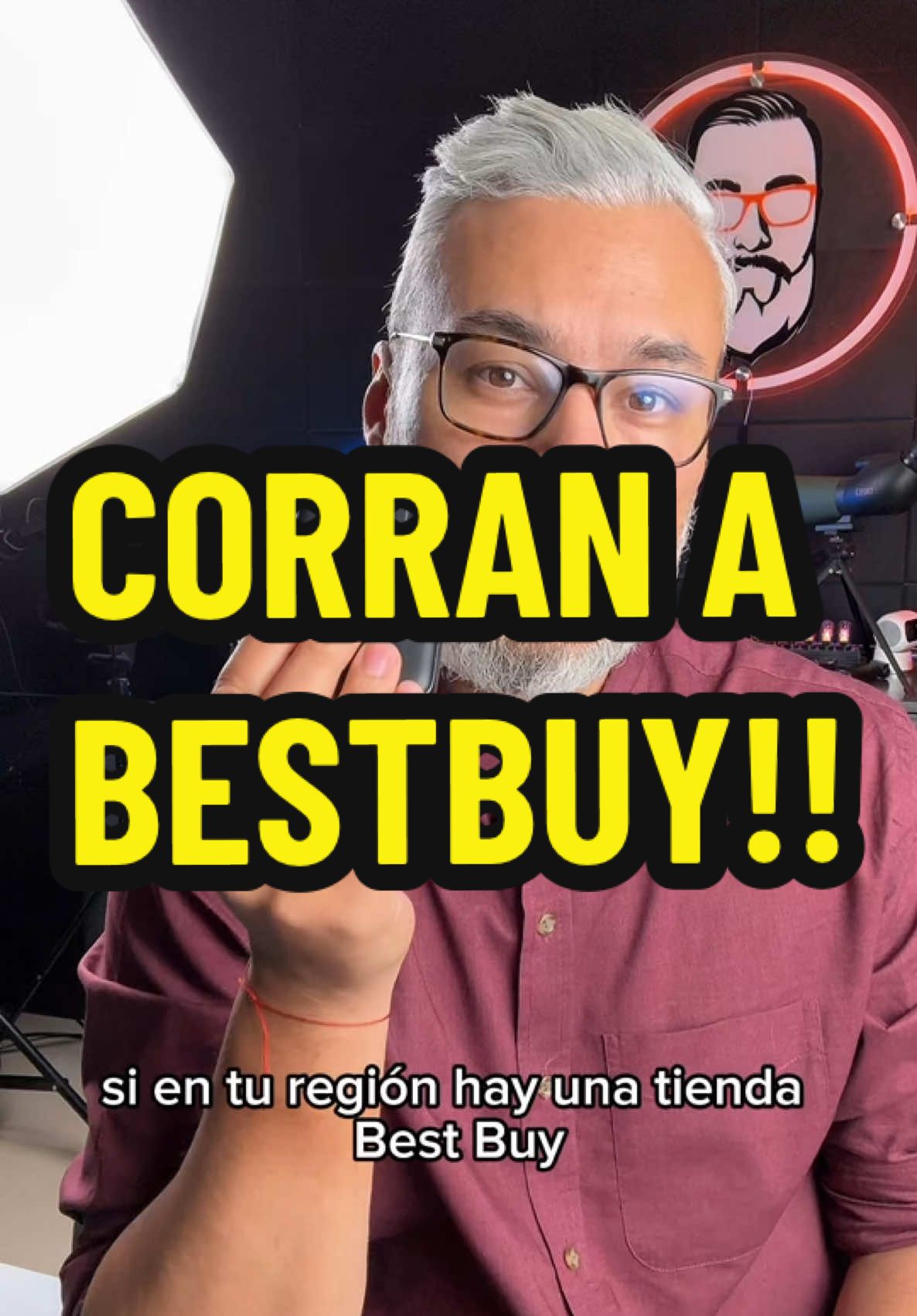 Una joya de la marca @INIU_official @INIUshop es MagSafe con 10,000 mAh de carga veloz de 15W inalámbrica y 45w con su puerto adicional! Tiene precio especial en BestBuy, corran! #iniu #INIUPowerBank  #bestbuy #magsafe #magsafebatterypack #apple  #magneticpowerbank #powerbank #wirelesscharger #dealsforyoudays 
