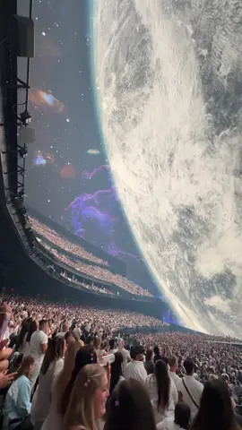 45 segundos de un efecto impresionante dentro de la #sphere durante el concierto de los #backstreetboys en #lasvegas @Backstreet Boys 