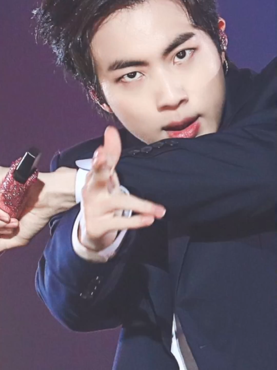 The world wide handsome🫠🫶 #jin #kimseokjin #jinworldwidehandsome #bts #fyp #foryou 