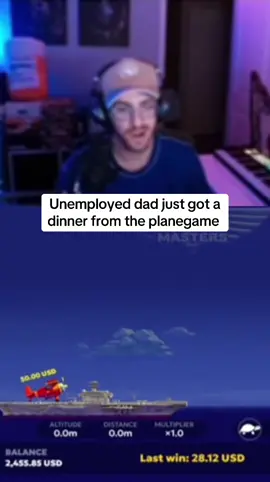 Unemployed dad just got a dinner from the planegame #unemployed #planegame #kickstreaming 