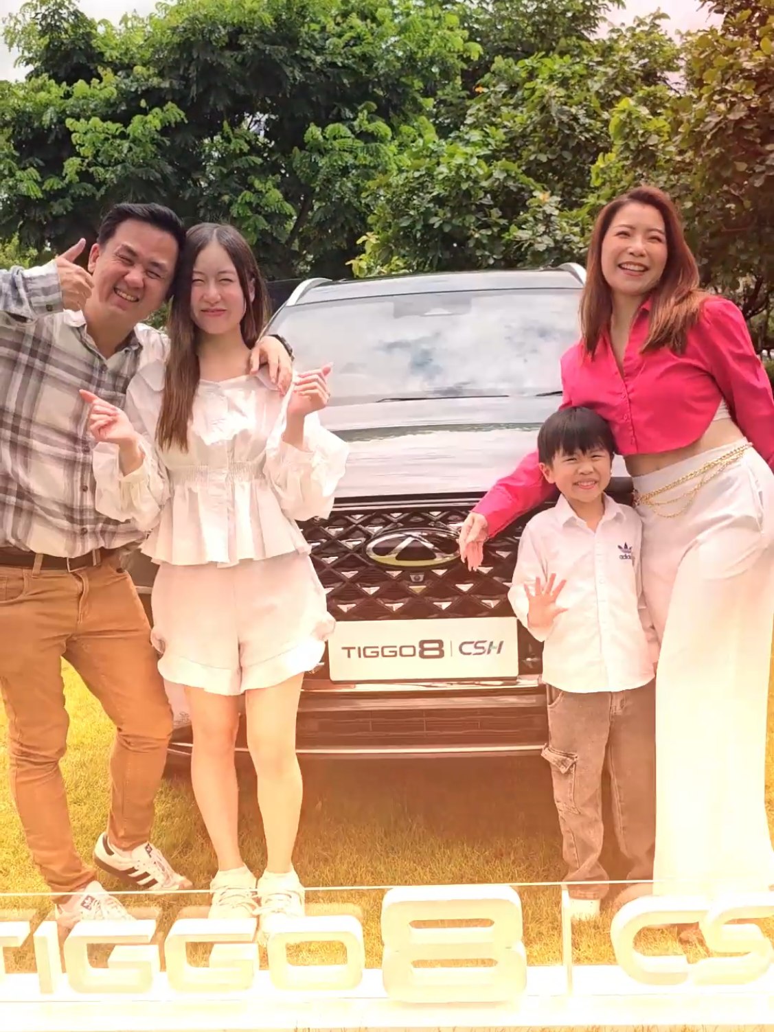 มาดูรถจากค่ายรถใหม่ Chery ที่กำลังจะเปิดตัวในไทยถึง 2 รุ่น ได้แก่  “V23” รถ EV ดีไซน์แนวแฟชั่น โดนใจสายไลฟ์สไตล์สุด ๆ  และ “TIGGO 8 CSH” รถ Plug-in Hybrid (PHEV) ที่มาพร้อมระบบ CSH (Chery Super Hybrid) คันแรกในเมืองไทย ตอบโจทย์ทั้งคนโสด ไปจนถึงครอบครัวใหญ่  ถ้าชอบก็ตามไปลองสัมผัสคันจริงได้เลยที่ Roadshow ทั่วประเทศ  และเปิด Pre-booking แล้วที่ https://chery-thailand.com/pre-booking จะสวยแค่ไหนมาชมคลิปกันเลย @chery.thailand  #CHERYTHAILAND #CHERY #CSH #CherySuperHybrid #V23 #TIGGO8 