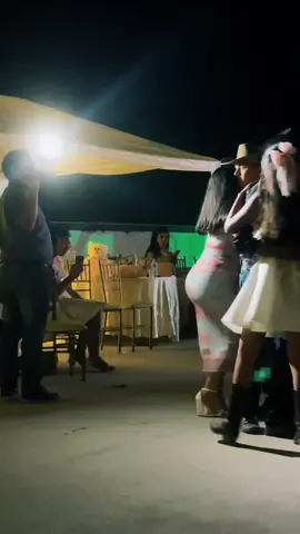 Una bailadita con mi amor♥️♥️@V a n e🦋 