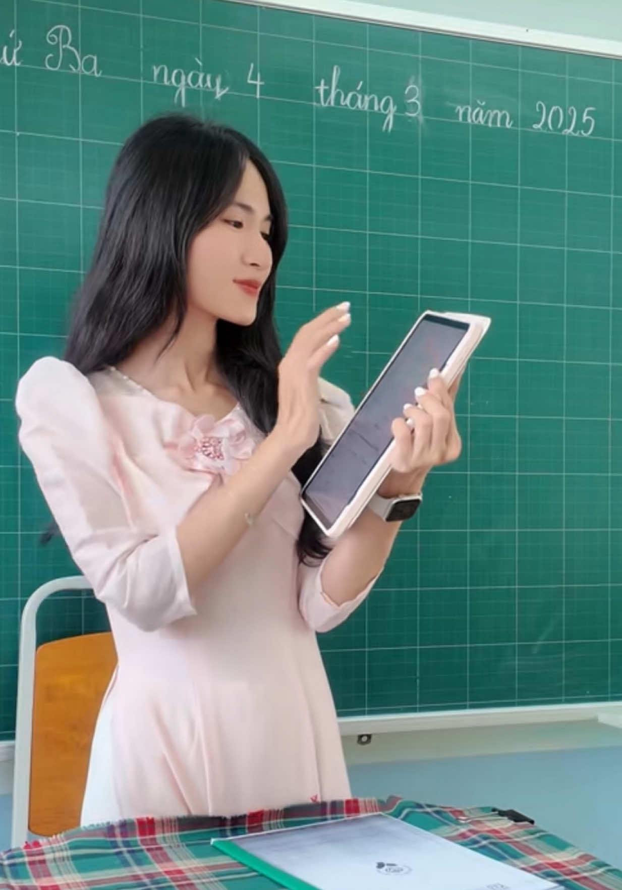 Cô cũng trầm mà trầm ai chính #cogiaogenz 