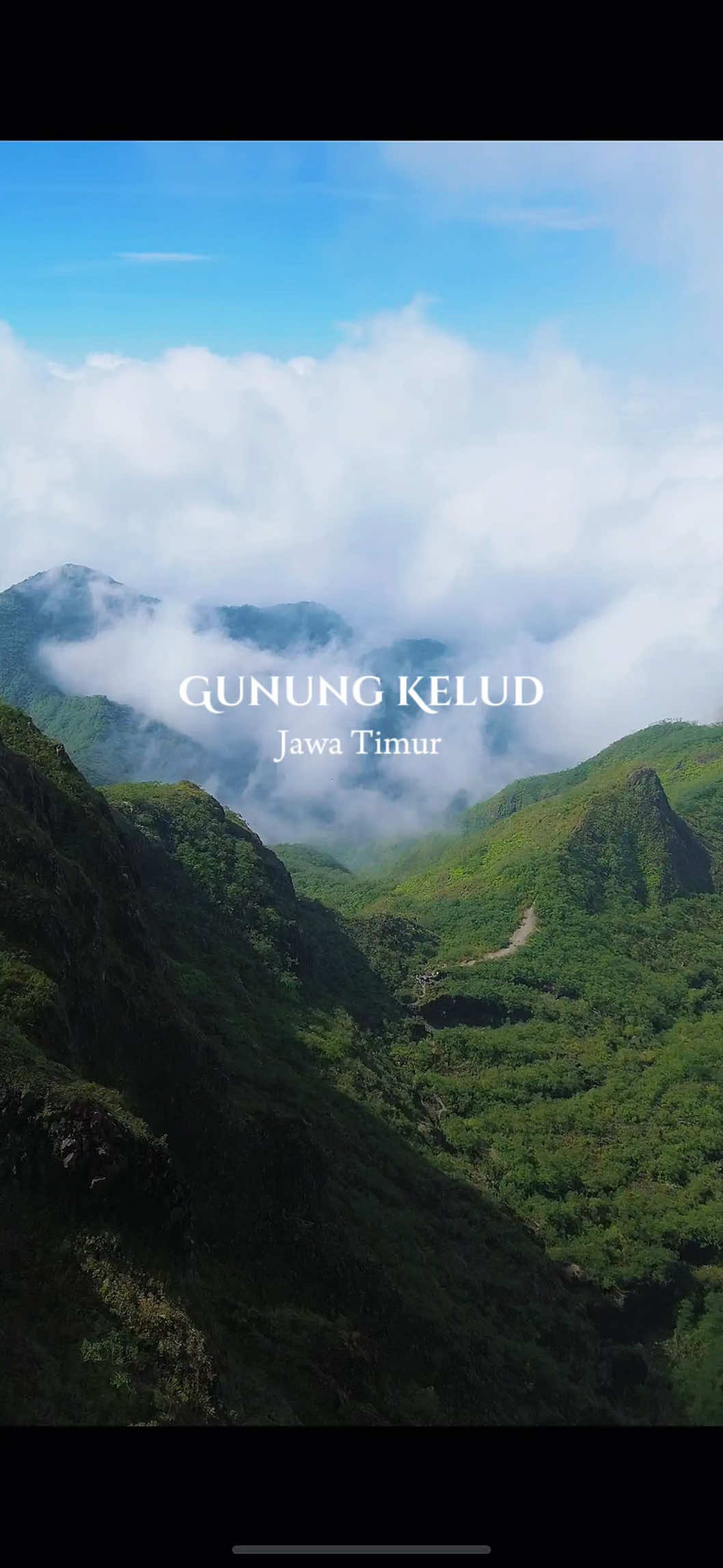 Jurassic world nya gunung kelud  📍Puncak sejati gunung kelud #kelud #puncaksejatikelud #gunung #explorejawatimur #fypシ゚ 