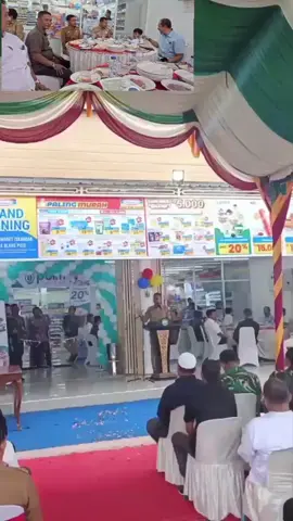 #peresmian Indomaret glp payong Abdya di resmikan langsung oleh bupati Abdya dengan syarat-syarat perjanjian mou yang di tanda tangani Bupati abdya, karyawan nya harus penduduk asli Abdya dan wajib menerima barang pelaku UMKM Abdya 30% 70% barang Indomaret 