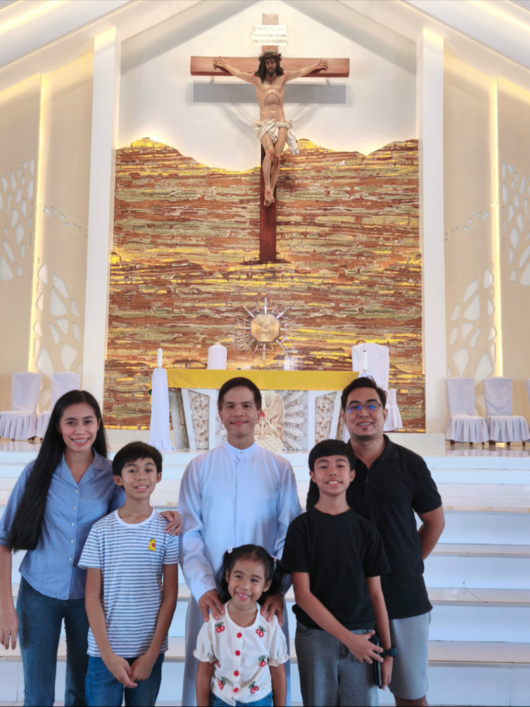 Kung saan ayos lang umiyak. We went to Our Lady of LaSalette Quasi-Church in Bulacan to attend Fr. Fidel's mass. Matagal ng gusto makapunta pero dahil sa bagyo at baha, we needed to resched kaya sabi namin bago magbirthday ang mga kids ay makapunta kami. We travelled for almost 3 hrs and it was super worth it. Napaka perfect timing.  It's true, if sa socmed you'll be teary eyed sa homily niya, but hearing it in person, brings even deeper emotions. There's something about the church and the calm of his voice that brings comfort and peace.  I got really emotional, surrendered everything and left with peace and a humbled heart. Thank you for blessing our kids, our family. 🙏 #fatherfidel #ourladyoflasalette #holymass #fatherjosephfidelroura #fypシ゚viral 