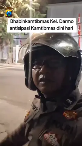 BhabinKamtibmas  Kel Darmo Polsek Wonokromo laksanakan patroli Kamtibmas di wilayah kelurahan Darmo pada dini hari sekitar jam 02.00 wib 