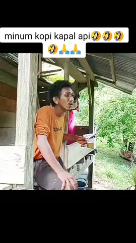 malah kayak klason e kapal laut🤣🤣🤣🤣