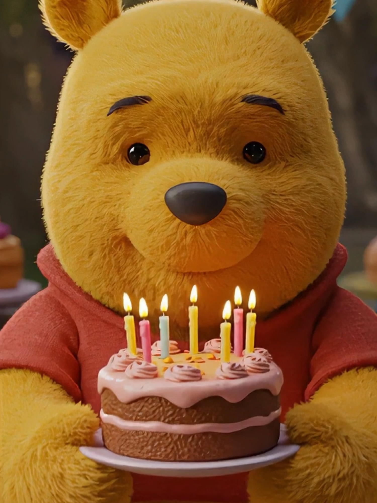 Que los Cumplas Feliz - Winnie Pooh - ¡Happy Birthday! - ¡Feliz Cumpleaños! - Winnie Pooh Bear En este tierno video, el adorable Winnie Pooh llega con una torta de  cumpleaños para celebrar tu día con mucho cariño y alegría. Acompañado  de la canción 