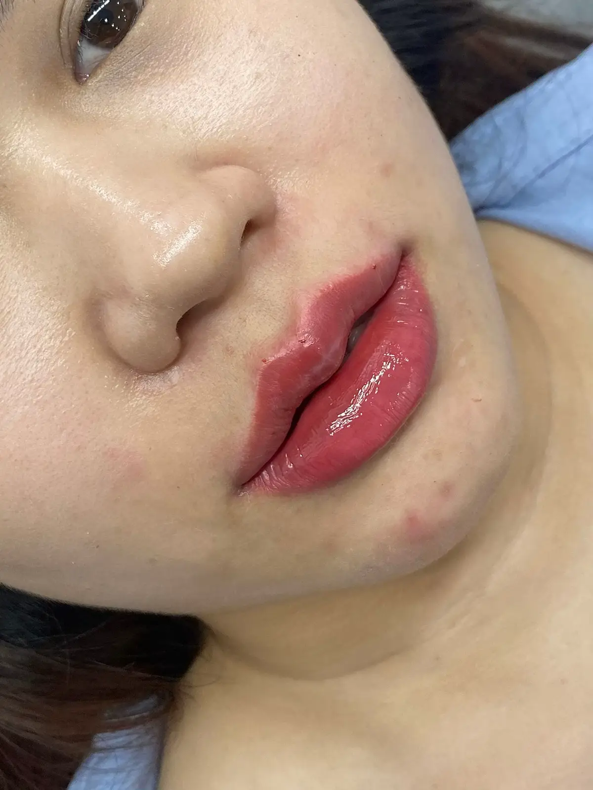 Cậu cầm lấy 1 củ và rời xa cái môi cũ ra🤣 #999k #môibaby #tiemmoi #thaydoi #xuhuong #fyp #filer 