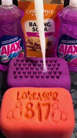 Baking soda is growing on me 🥹🤤 #Fyp #asmr #cleaning #satisfying #viraltiktok #foryoupage #clean 