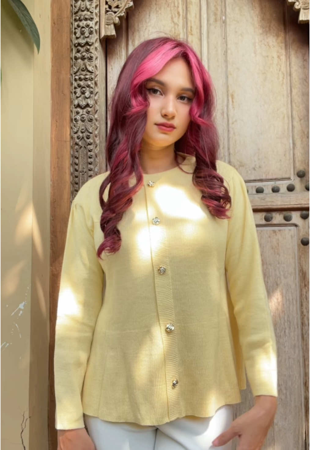 rose top by @wearingbena #atasanwanita #outfitideas #knittop #outfitcheck 