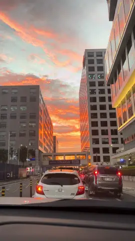 Kahel na langit 🌅  #fyp #moa #sunset 