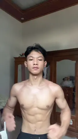 Pose #sixpack #pose #cowokberotot #fyp 