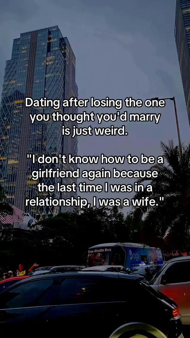 gaya sekali kita susun banyak rencana masa depan bersama, padahal saat perpisahan itu tiba, kita nyaris tidak melakukan apa apa We built a life from small things. Now all those things are still here, just without him. #breakup #theapartmentwewontshare #sickfeeling #hurtmyfeelings 