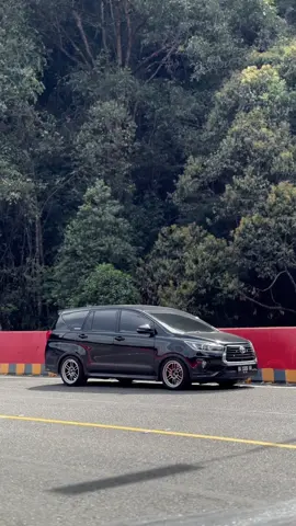 Hitam🫦