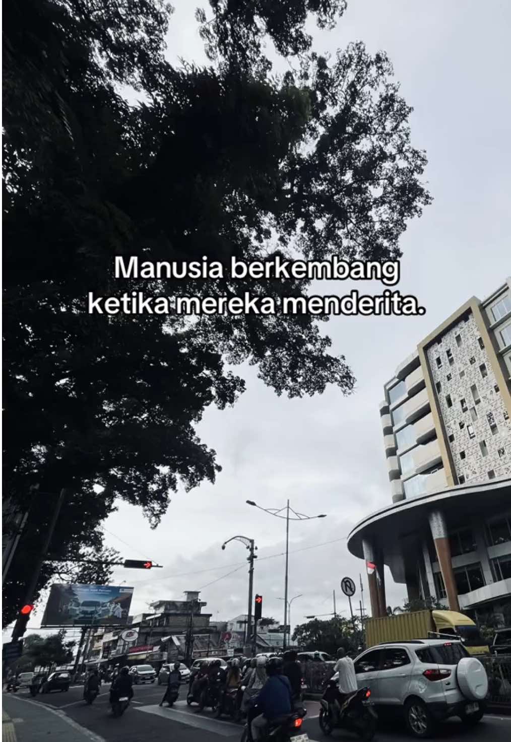 ketampar satu fakta. 