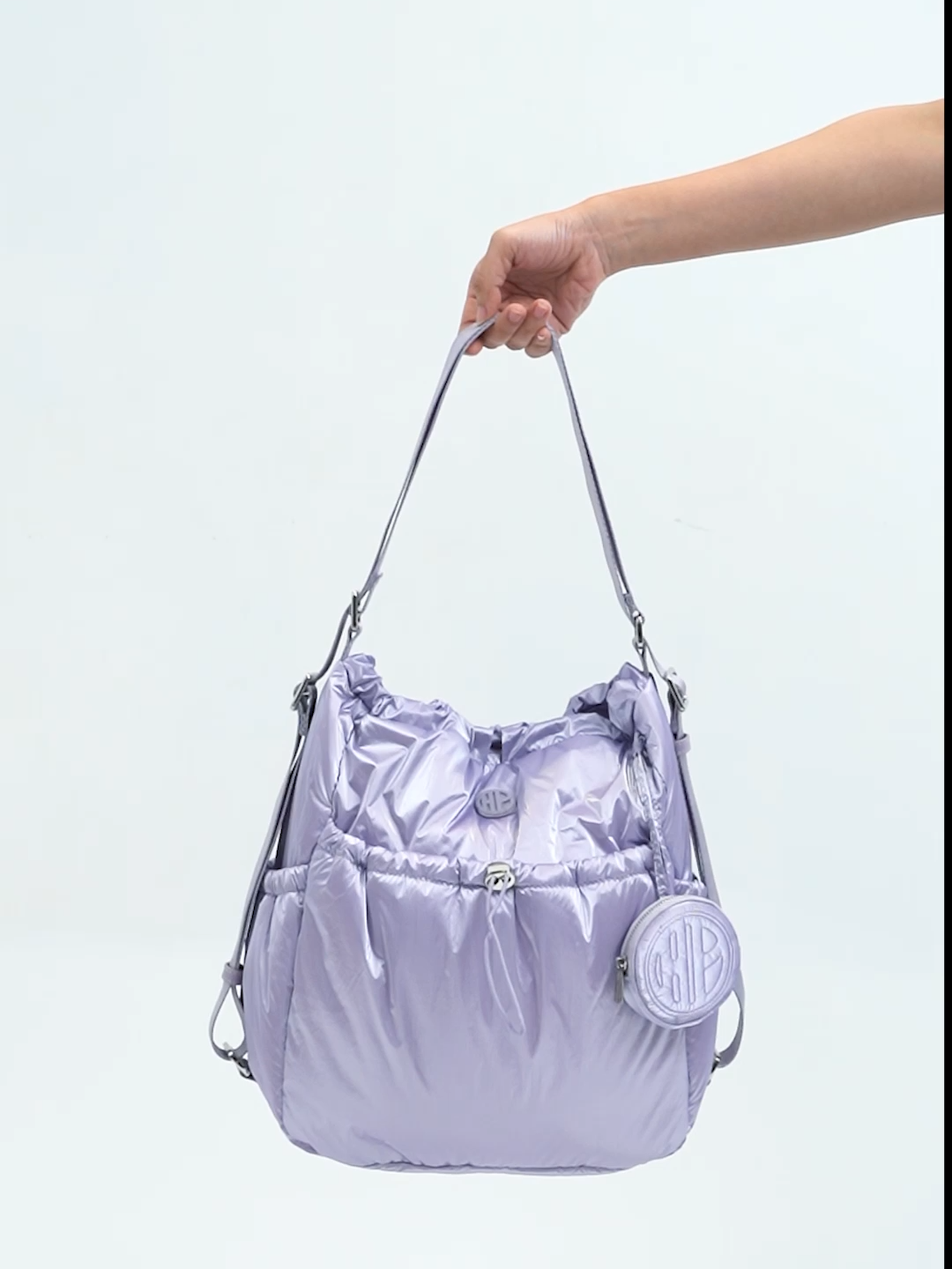 The ultimate multitasker: stylish & switchable  👜: Hush Puppies BUNNY SHOULDER #9to9 #9to9id #9to9indonesia #HushPuppies #ootd #ootindo #fyp #shoulderbag #backpack