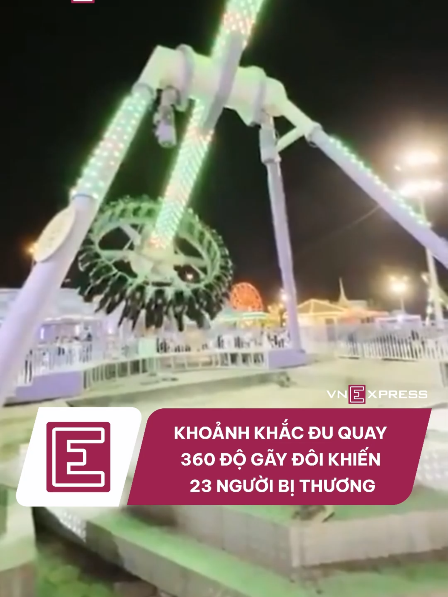 Khi đang đưa người chơi lên cao trải nghiệm cảm giác mạnh, đu quay 360 độ của công viên giải trí ở Taif bỗng gãy trục, khiến hàng chục người bị thương. #vnexpress #tiktoknews #vne