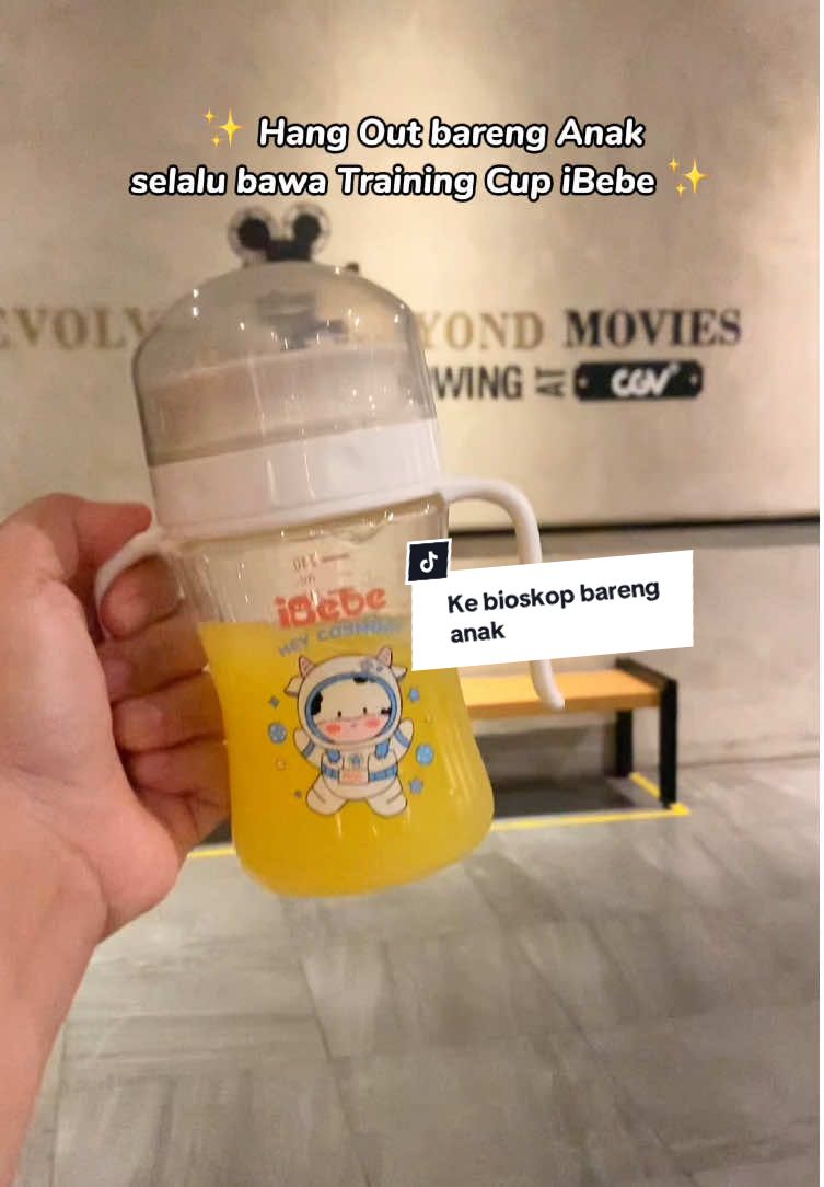 Selalu bawa training cup iBeBe sekalipun ke bioskop bareng anak #trainingcup #antibanting #botolminumantitumpah #cgv #bioskop #botolanak #botolminumanak #botolviral #sippycup #barenganak 