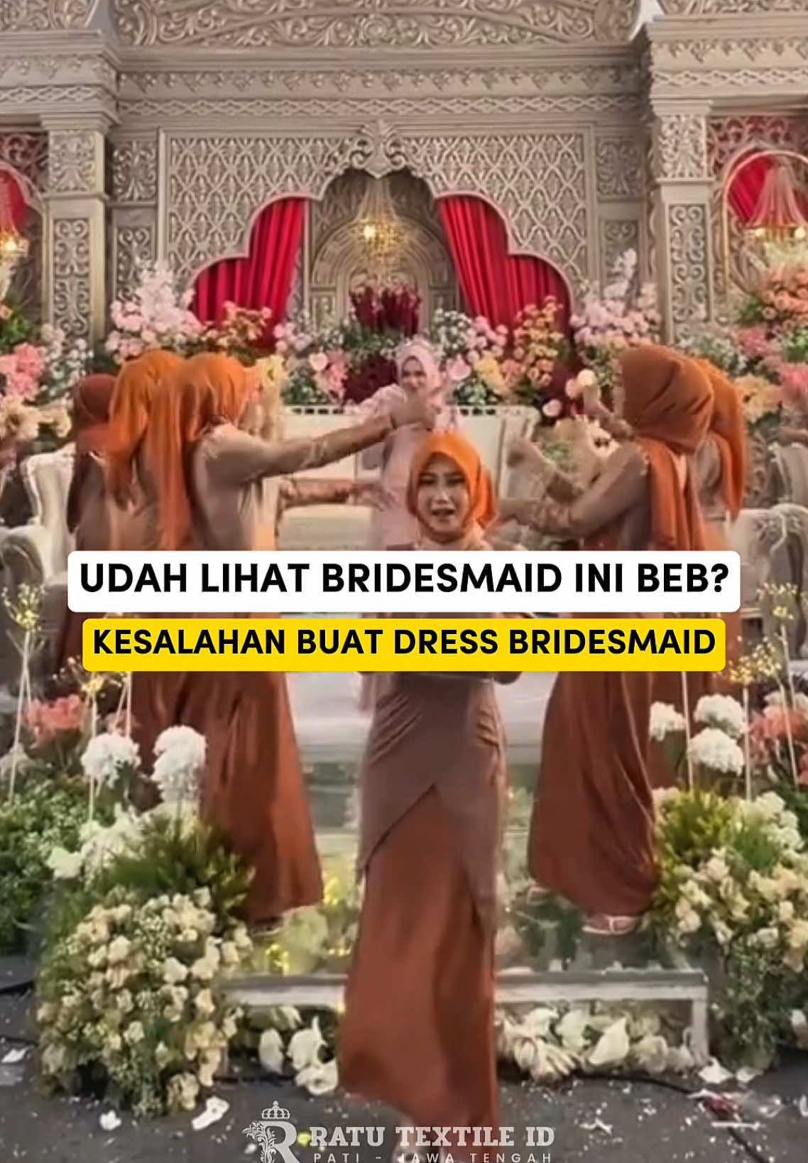 Tinton ini dulu biar gak malu pas jadi bridesmaid ya bebs 😭 Pemesanan dan konsultasi gratis, langsung dm minra yuk! #bridesmaids #seragambridesmaid #dressbridesmaid #ratutextileid #tokokain 