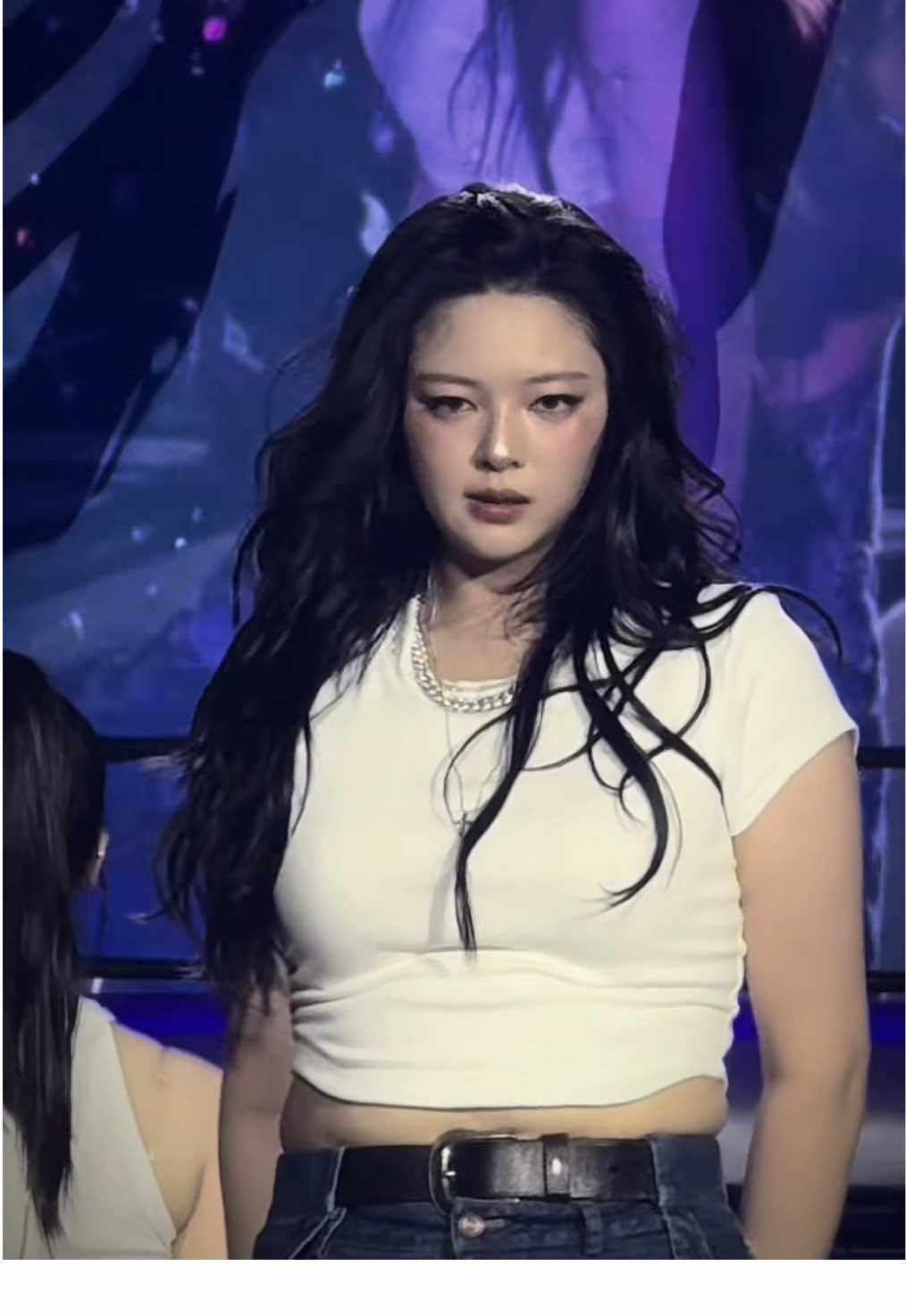 LOOK AT HER #fyp #yamjy #jeongyeon #lollapalooza 