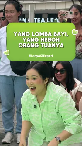 Gini nih kalo bayi ikutan lomba merangkak! Yang heboh malah orang tuanya😂 #MOMUUNG #MOMUUNGBREASTFEEDINGFEST #BREASTFEEDINGFEST #BABYCRAWLING #BABYCRAWLINGCOMPETITION #BAYI #MERANGKAK #LOMBAMERANGKAK #LOMBABAYI 