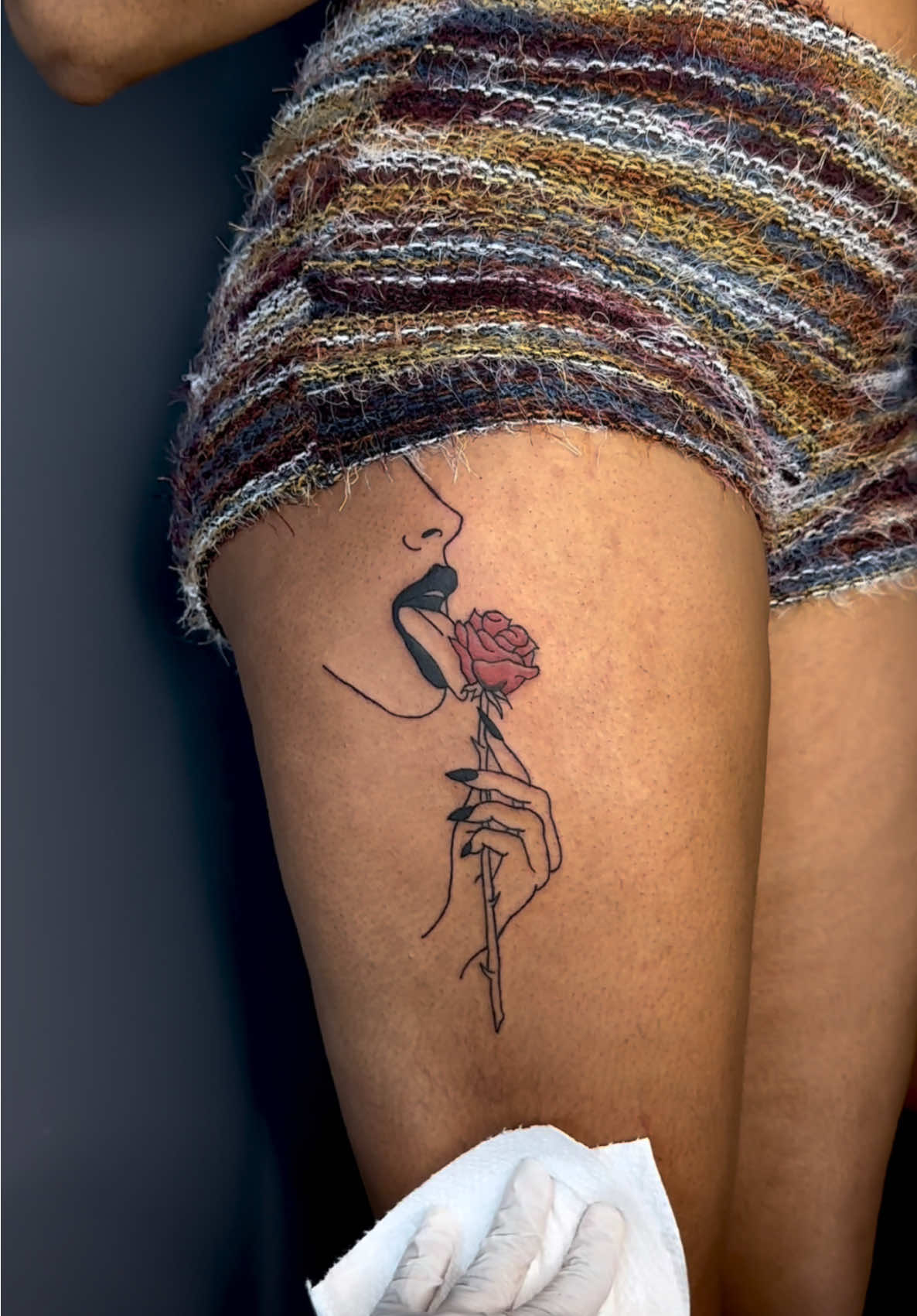 Female tattoo… #ioj_tattoos #tattooartist #benincity #girlstattoo #tattooideas #fy #fyppppppppppppppppppppppp 