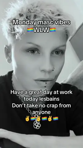 Don’t work to much now 🤭#mondaymood #workmode #lesbainsoftiktok #lesbians🏳️‍🌈 #mascsoftiktok🌈 #masclesbians🌈 #femmesoftiktok #lesbiansover30 #wlwlesbian #wlwtiktok #wlwfyp🌈 #tiktoklesbians 