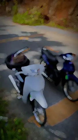 Lên đồ cho em nó dần nào 