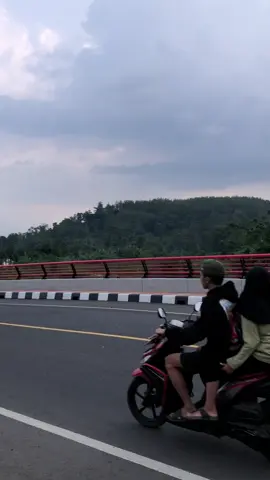 dan sekarang aku tau kenapa orang