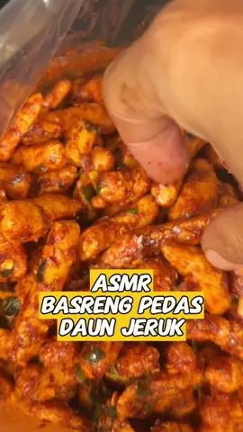 Di jamin bakalan ketagihan deh kalian dengan basreng pedas daun jeruk #ngabretid #cemilanviral #basrengpedasdaunjeruk 