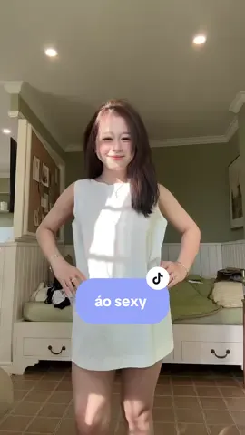 hở hở mà kín kín kk