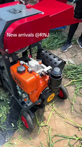 New arrivals chaff cutter with a diesel engine 8hp air cooled 1000kg/h output 