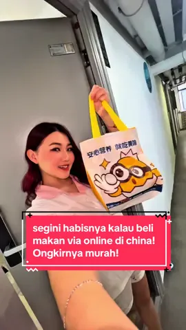 gimana menurut kalian worth it kan kuliah di china karena food cost nya murah banget bahkan sometimes ongkirnya bisa lebih murah dari indo loh 🤫 buat kalian yang penasaran hal lainnya tentang china boleh comment di bawah ya👋🏻 #china #shenzhen #studentinchina #chineseuniversity #chinalife #lifeinchina 