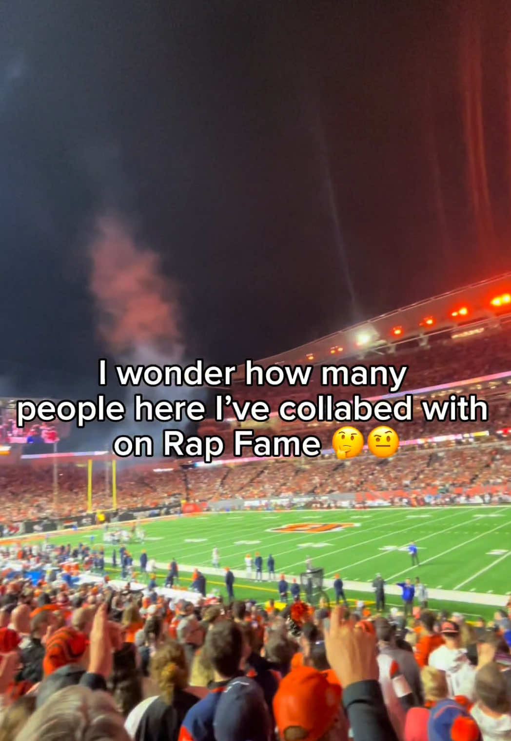 Collab with millions of other rappers on the Rap Fame app 😎 