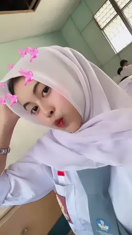 meluu trend🙏🏻😂#lewatberandafyp #fypシ゚ #fyppppppppppppppppppppppp #trending #tren 