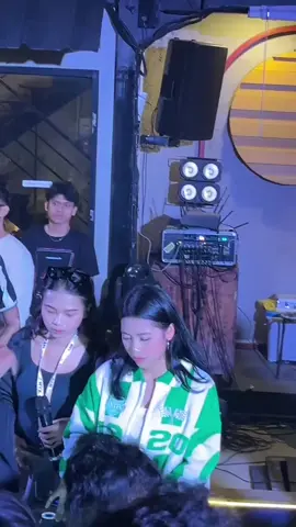 Tralalaaaaaaa ♥️💛💚 @yups  #regge #sisarindu #yups #kopiluviumpamulang 