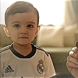 الطفل يفهم أكثر من عبسي😂🔥🐐. #تيم_الحراري🇱🇾 #تيم_أيكونز #درافن⚜️ #ترند #إكسبلورر #تيم_ملوك_العالم #تيم_الدون🇵🇹 #تيم_مصممين_المستديره💎 #team_middle_knights🇱🇾🤍 #تصميم_فيديوهات🎶🎤🎬 #cristianoronaldo 