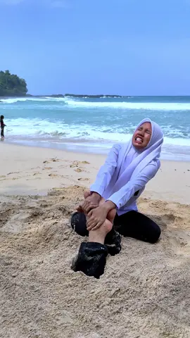 Ngapa sih si miing gak jelas banget🙄