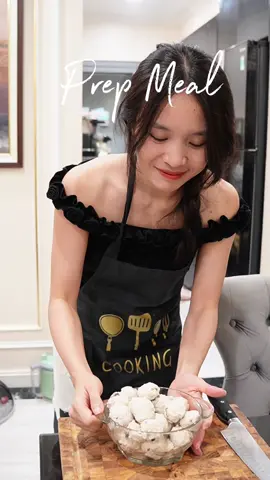 Nay làm mẻ gà viên to và giò gà 9p ăn dần 😁 nắng nóng lười nấu ăn quá các bác ui 🤣🤣 #LearnOnTikTok #vtmgr #reviewanngon 
